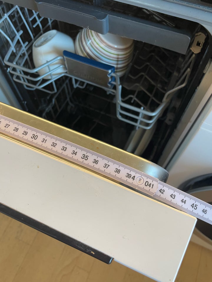 Andet mærke GRUNDIG smal model 45 cm