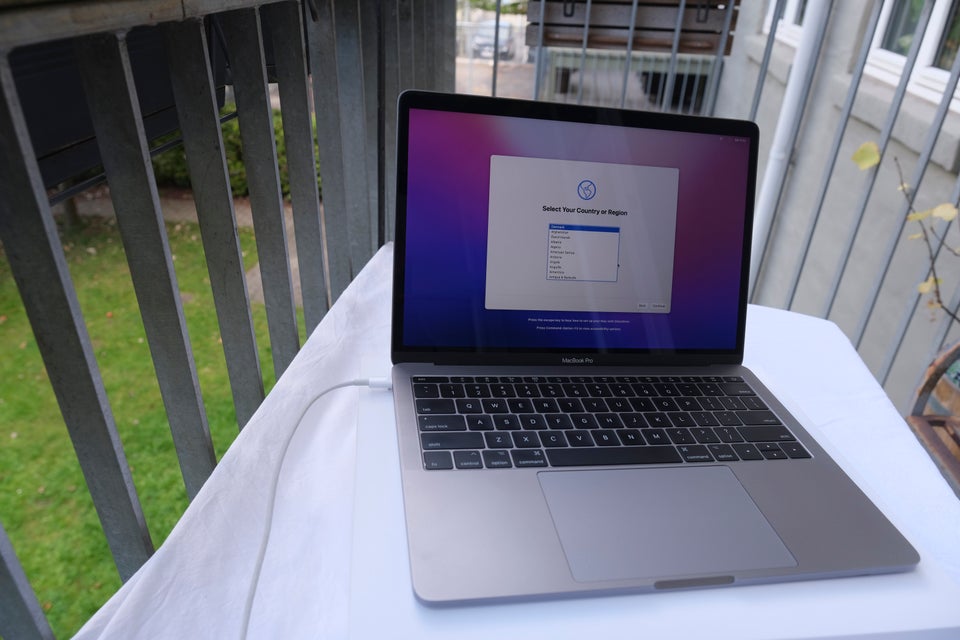 MacBook Pro, A1708, 2.4GHz