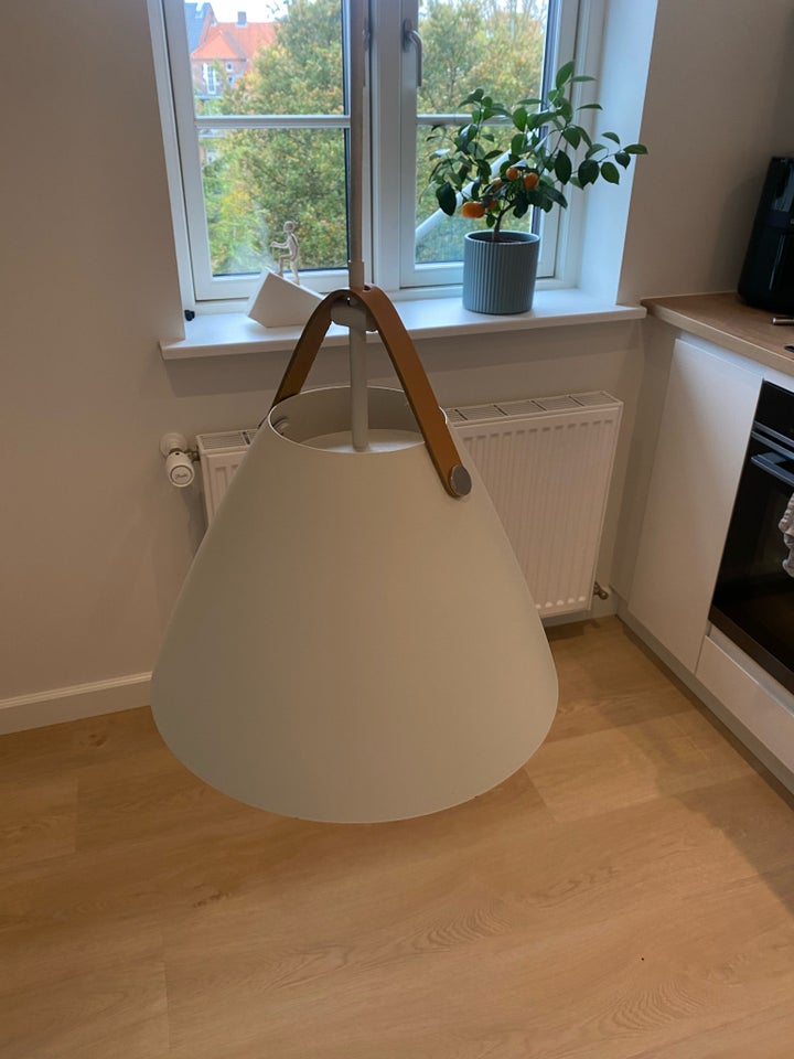 Anden loftslampe, Nordlux