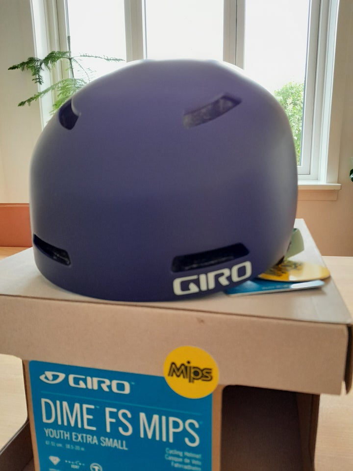 Cykelhjelm Giro Dime mips