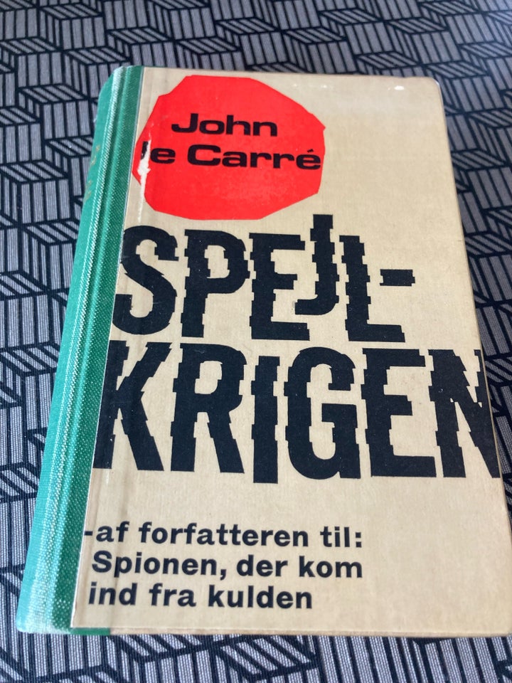 Spejlkrigen, John le Carre, genre: