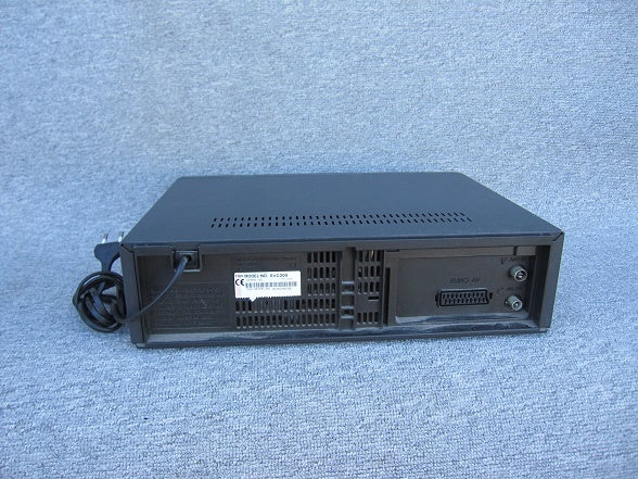 VHS videomaskine, Schneider,