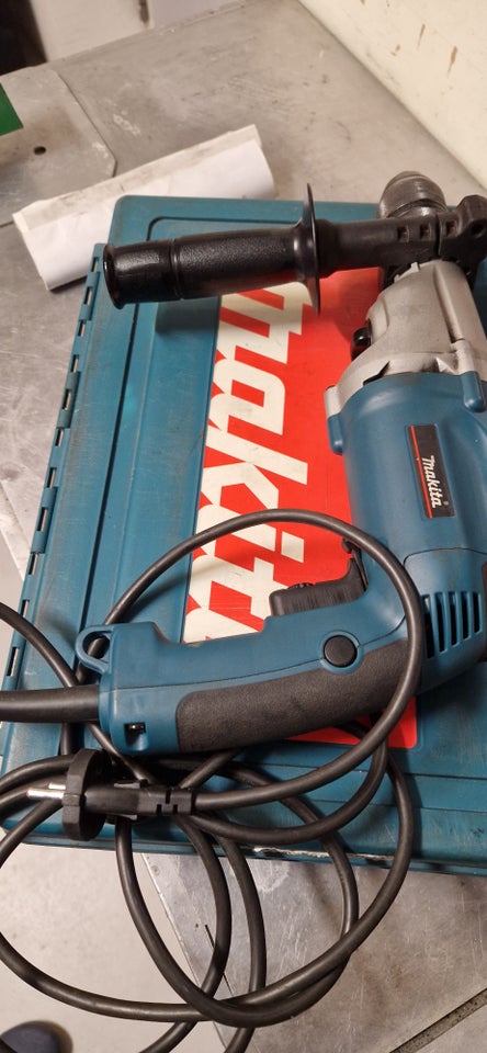 Borehammer, Makita HP 2051