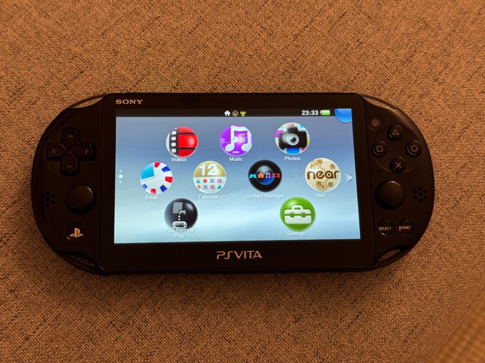 Playstation Vita 2000 God