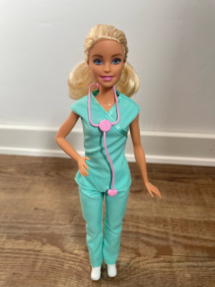 Barbie, Barbie sygeplejerske og