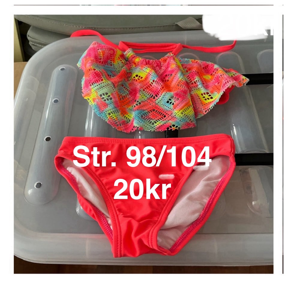 Badetøj, Bikini, Ukendt