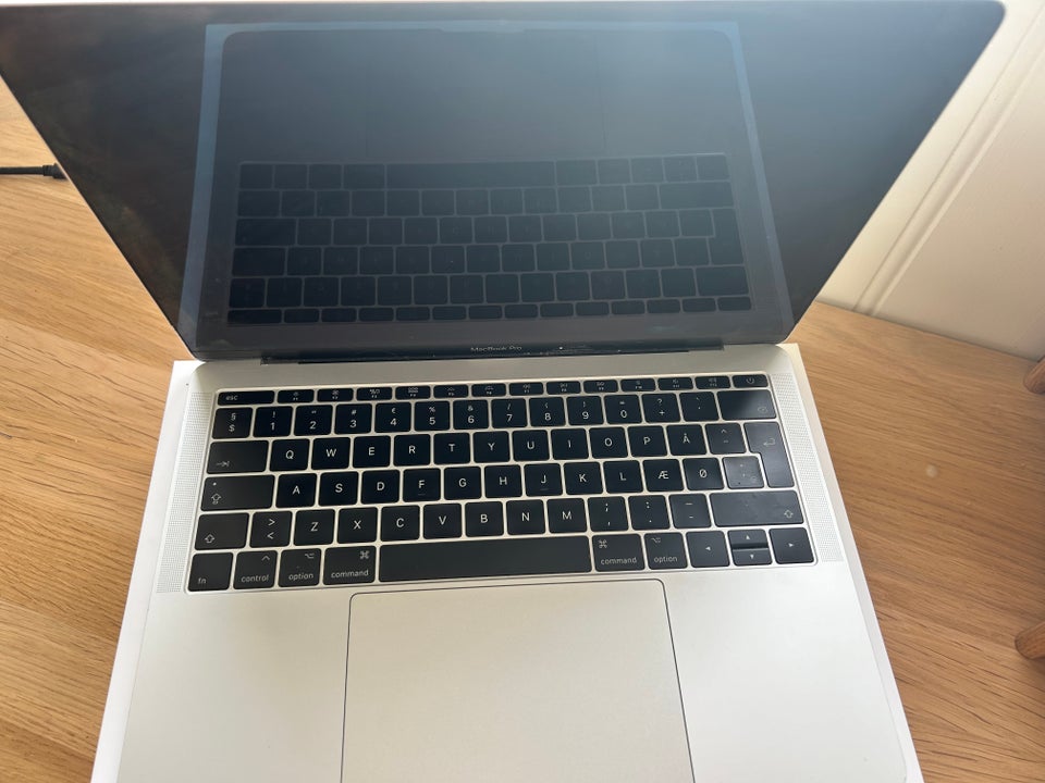 MacBook Pro, MacBook Pro (13-inch,