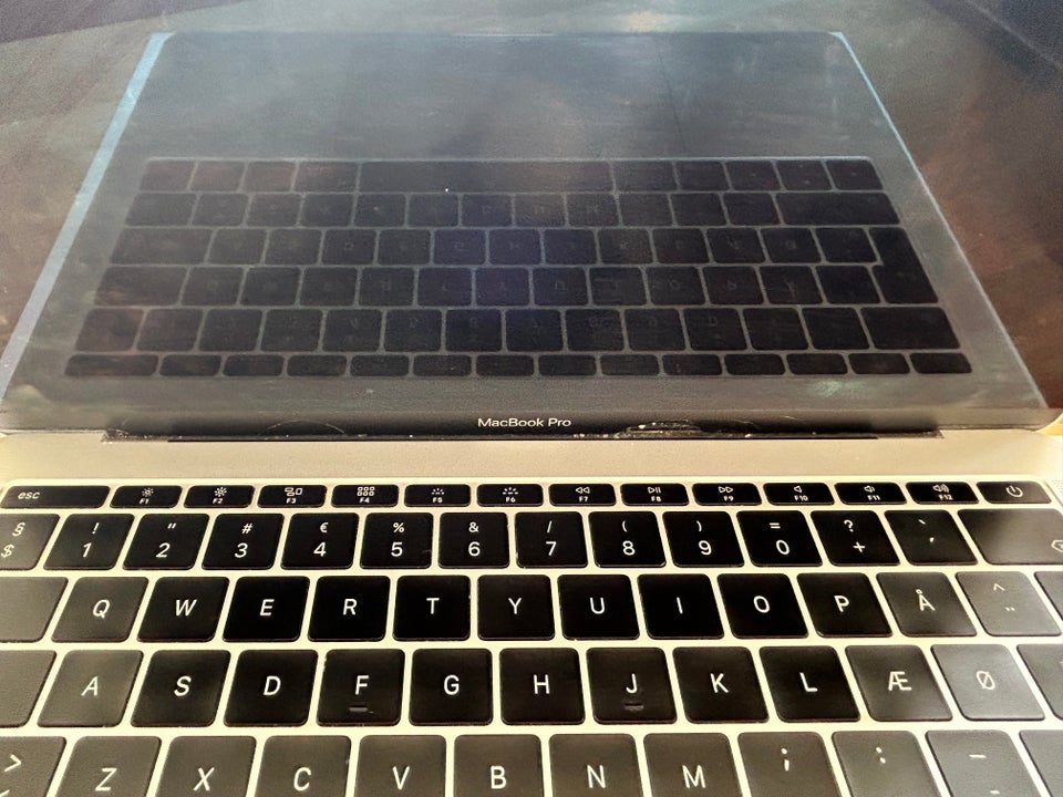 MacBook Pro, MacBook Pro (13-inch,