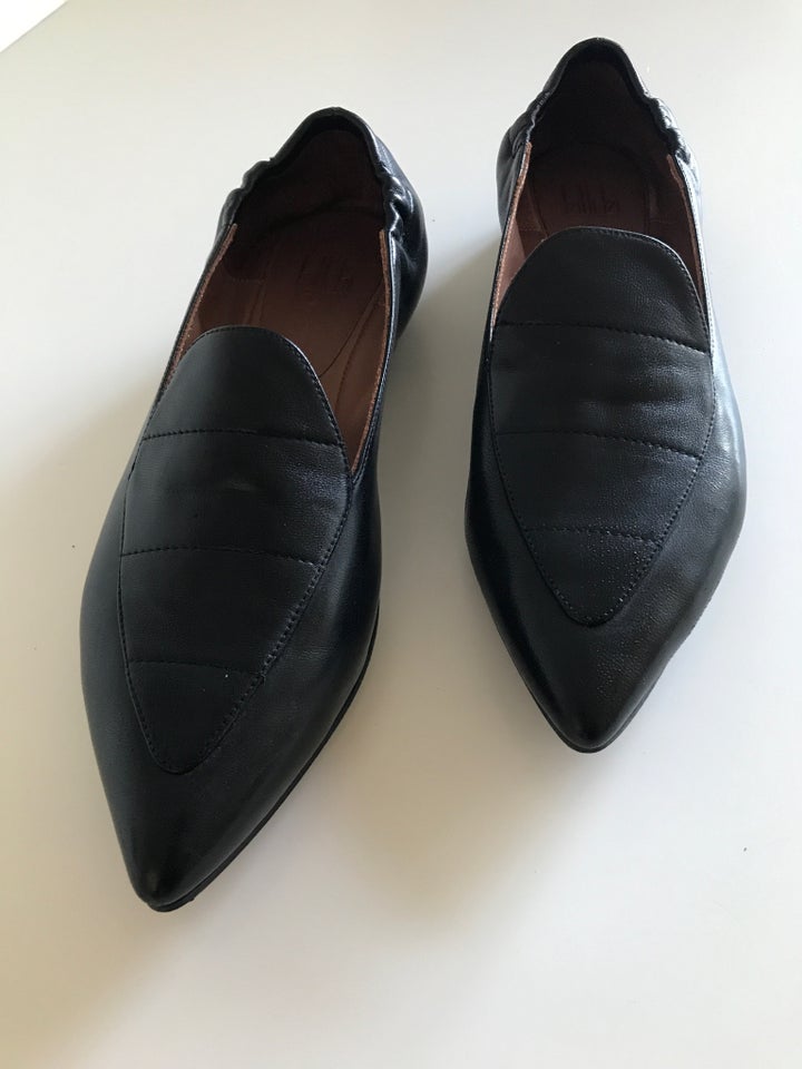 Loafers, str. 39, Billi bi