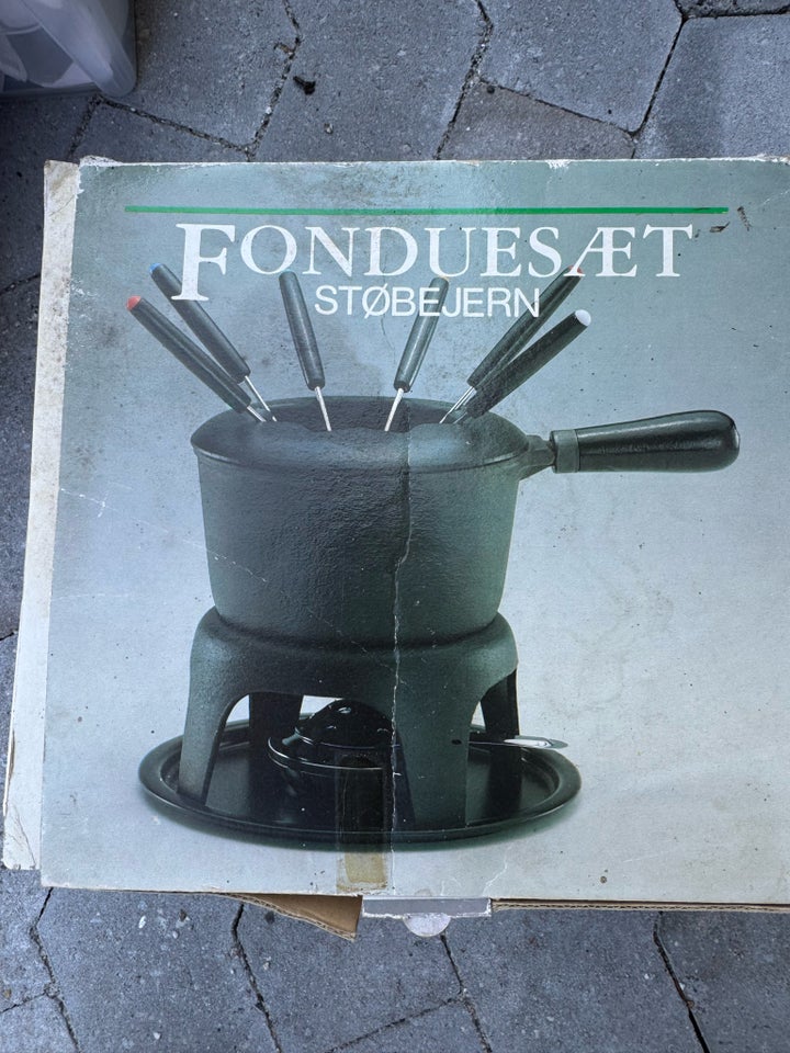 Fonduesæt , Støbejern