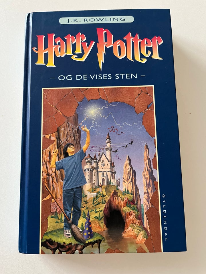 Harry potter og de vise sten, J K