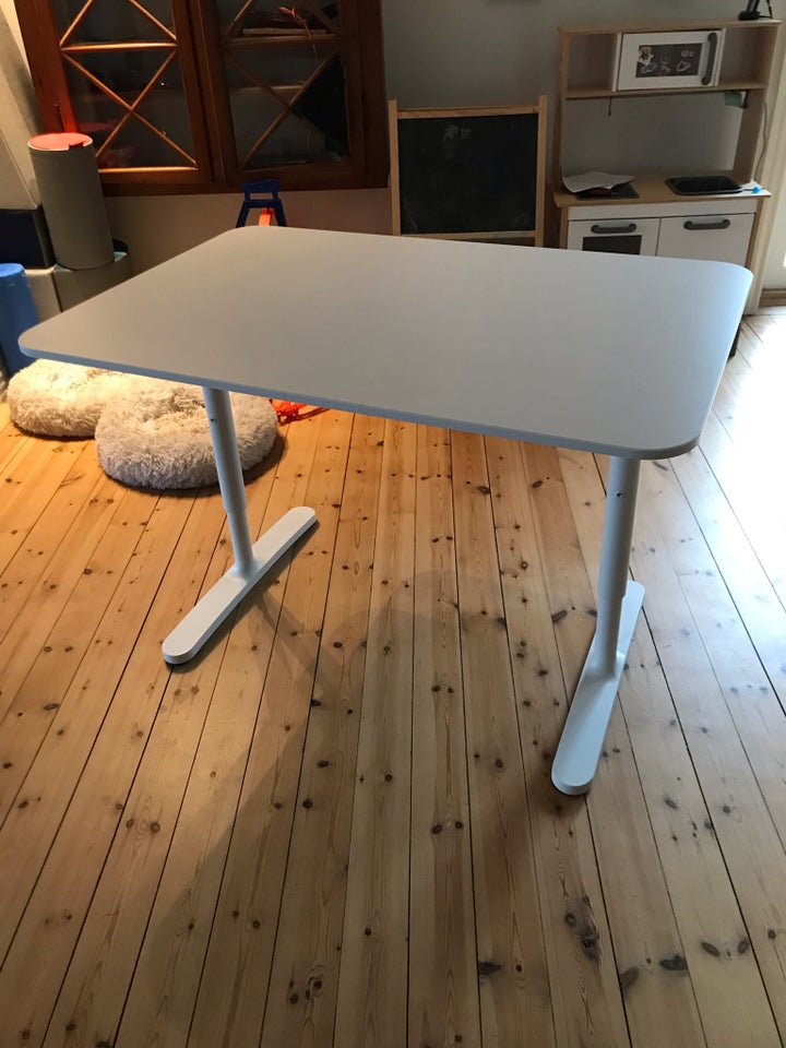 Skrivebord, Ikea, b: 120 d: 80