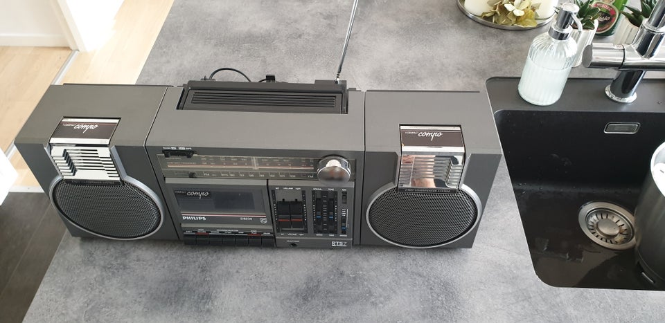 Ghettoblaster , Philips, God