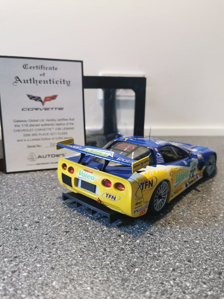 Modelbil, AutoArt Corvette C5R,