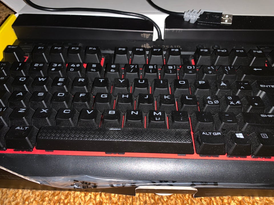 Tastatur, Corsair, K63