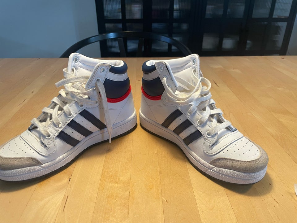 Sneakers, str. 33, Adidas