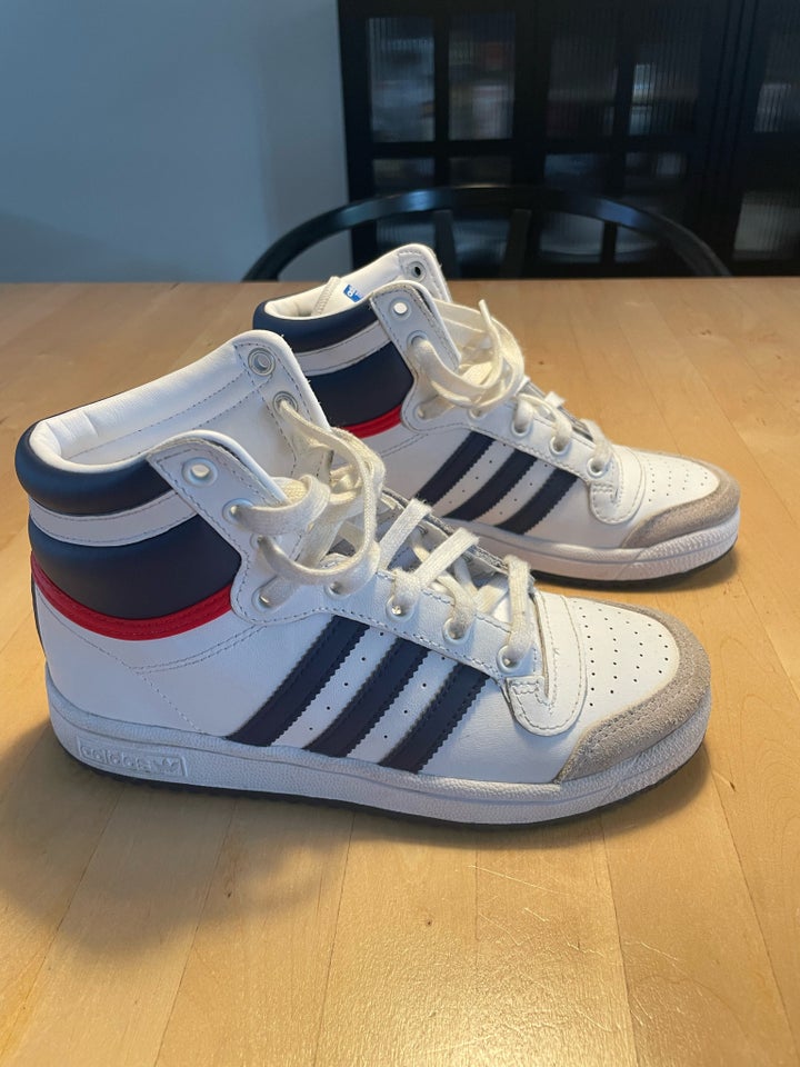 Sneakers, str. 33, Adidas