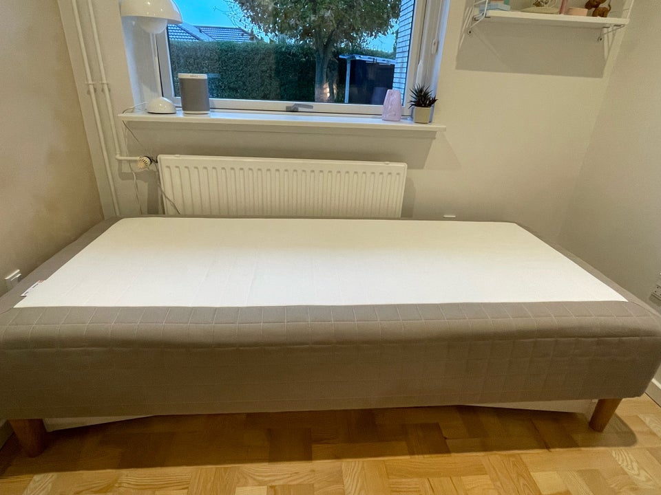 Boxmadras, Ikea SKÅRER, b: 90 l: 200