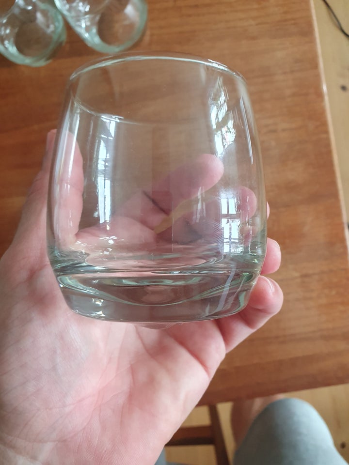 Glas, Whiskey- eller Baileyglas