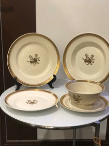 Porcelæn Spisestel 12 Pers