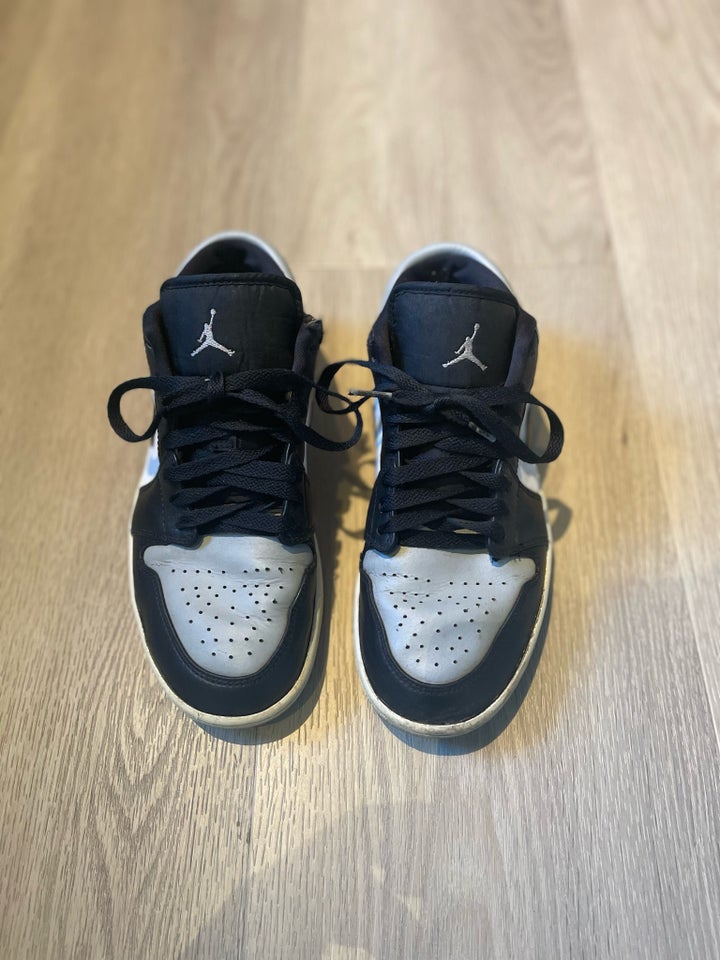 Sneakers, Air Jordan , str. 41