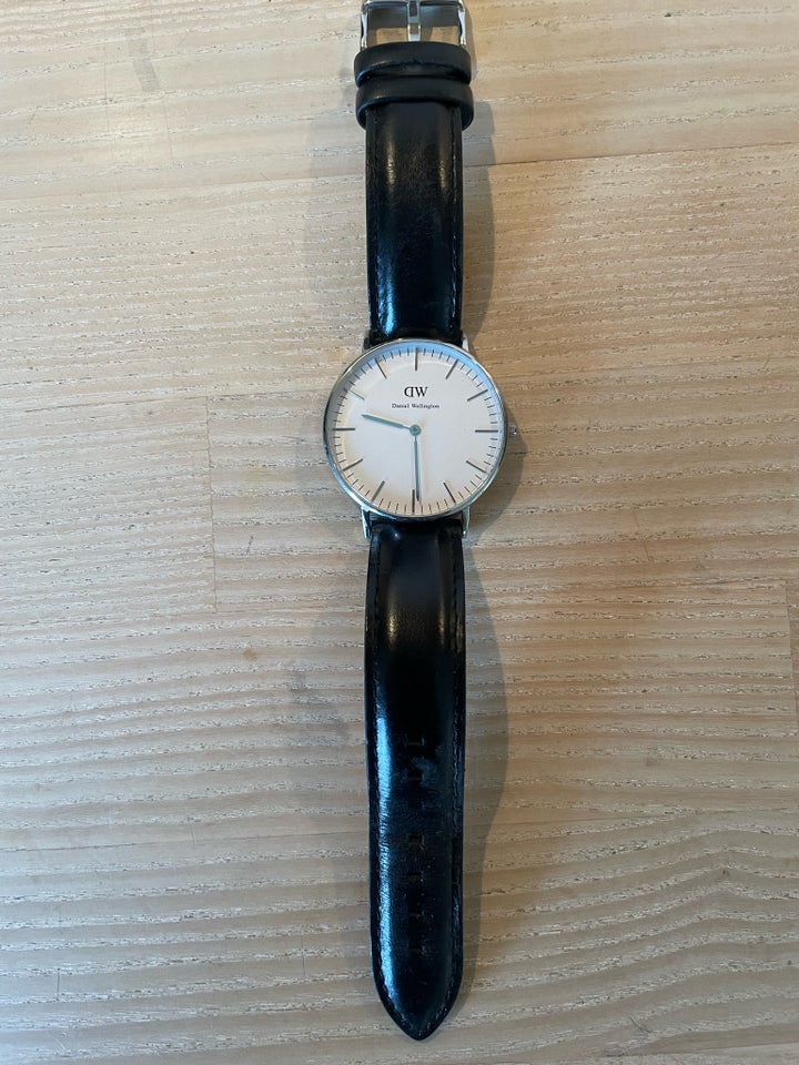 Herreur, Daniel Wellington