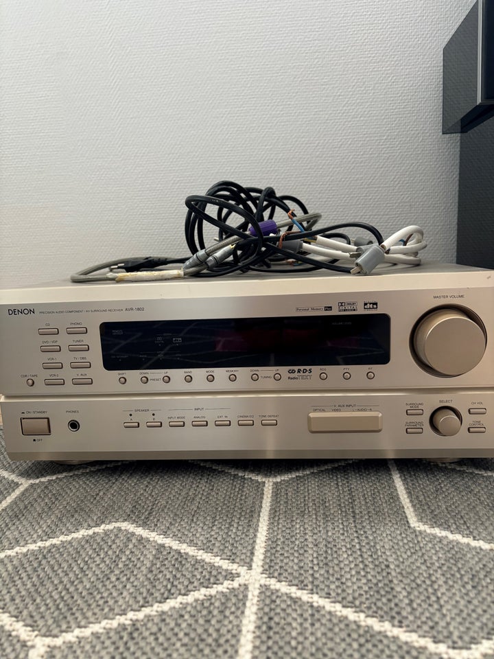 Denon, AVR-1802, God