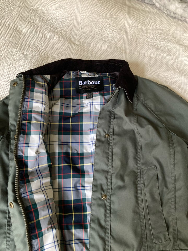 Oilskinsjakke, str. 40, Barbour