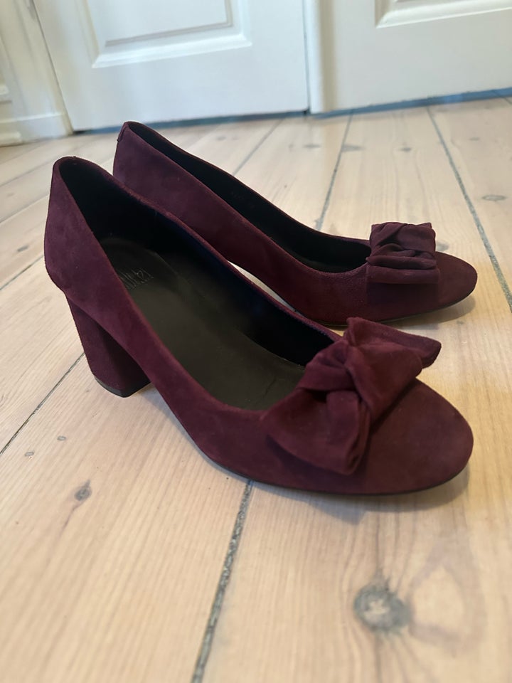 Pumps, str. 37, Billi Bi