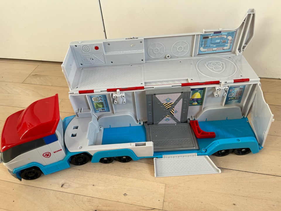 Paw patrol bus, Paw patrol