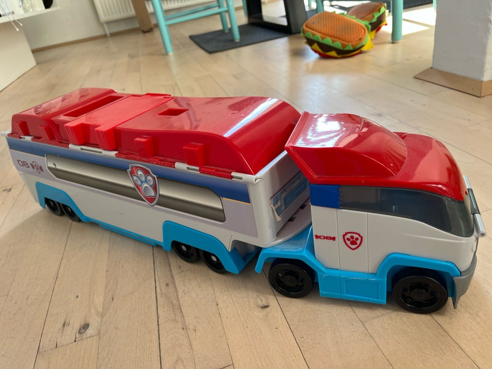 Paw patrol bus, Paw patrol