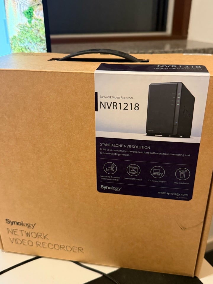 NAS, Synology, God