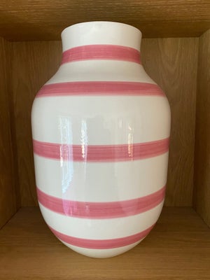 Omaggio vase Kahler