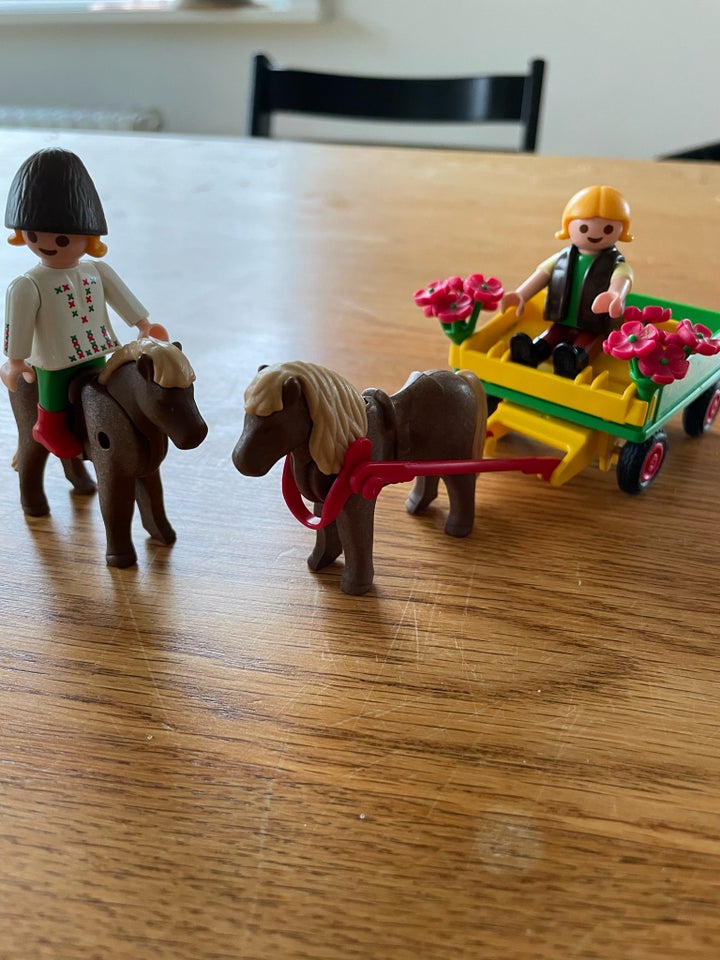 Playmobil, Familie med ponyer og