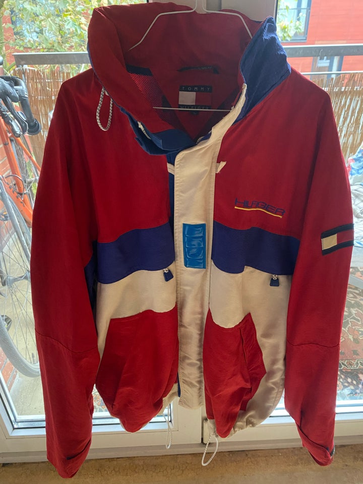 Windbreaker, str. L, Tommy