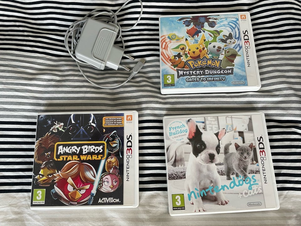 Nintendo DSI XL, Nintendo DSI XL,