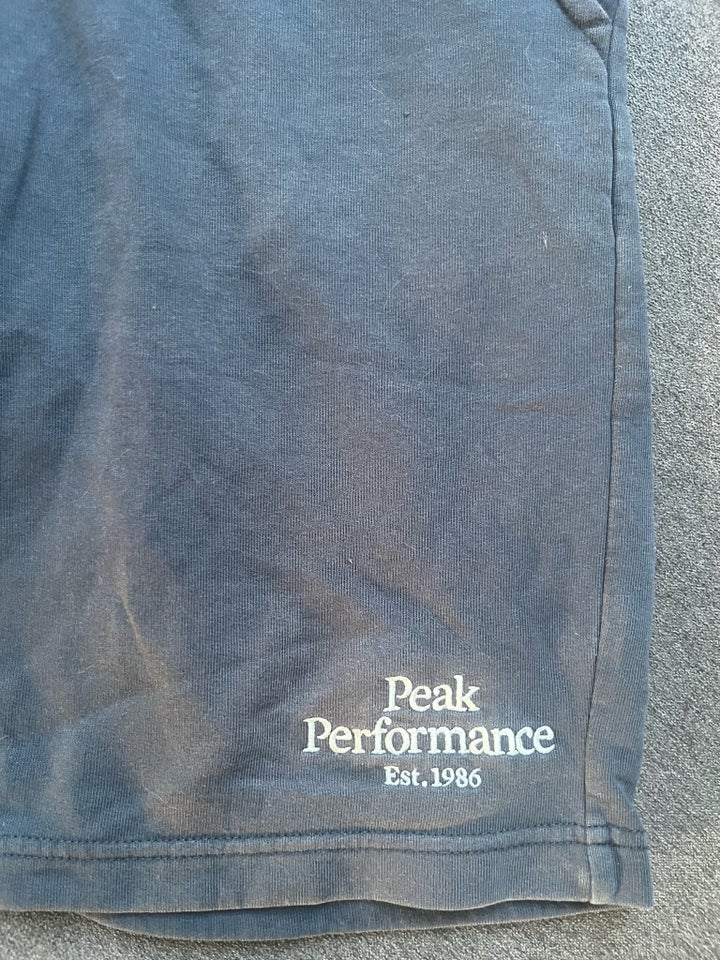 Shorts, Shorts, Peak Performance