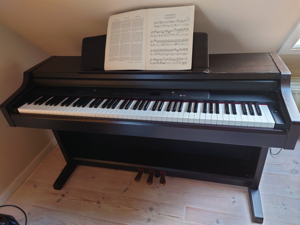 Elklaver, Yamaha, CLP 840