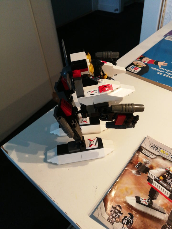 Lego blandet Robot