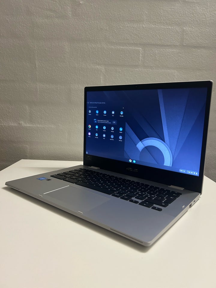 Asus ChromeBook 24 GHz 8 GB ram