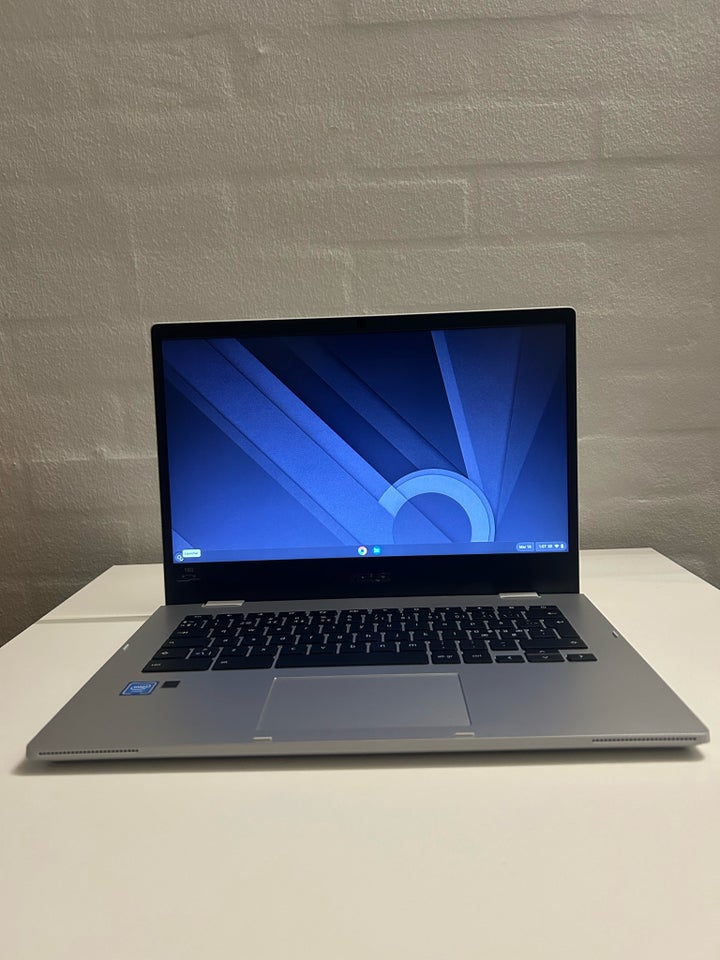 Asus ChromeBook 24 GHz 8 GB ram