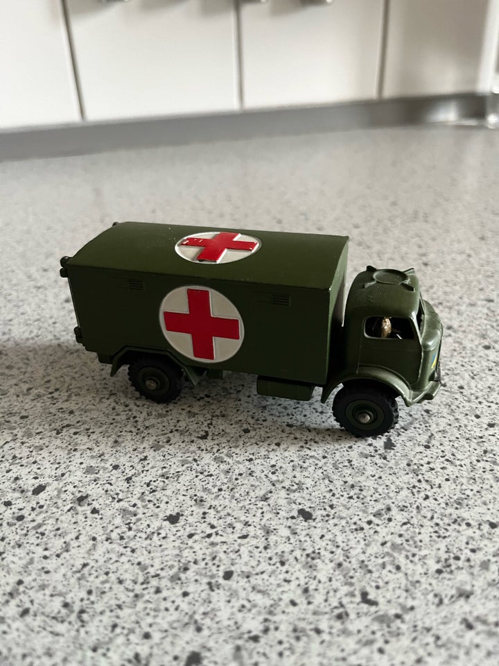 Modelbil, Dinky Toys Ford Militær