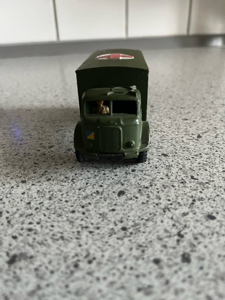 Modelbil, Dinky Toys Ford Militær