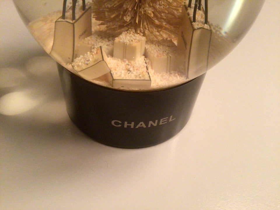 Andre samleobjekter, CHANEL SNOW