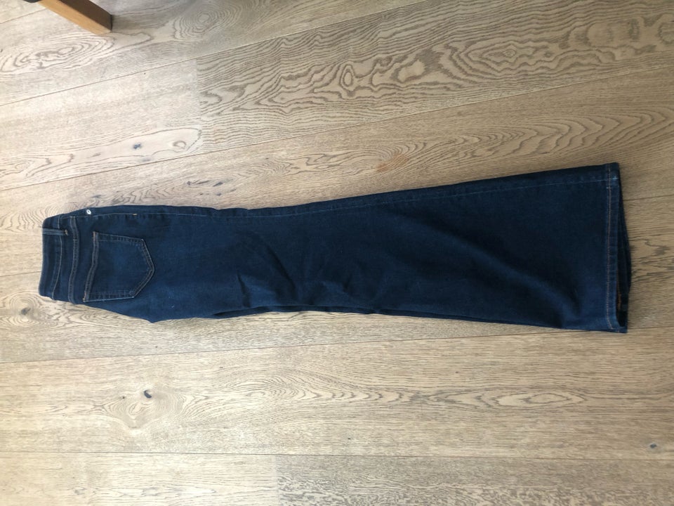 Jeans, Dividend, str. 34