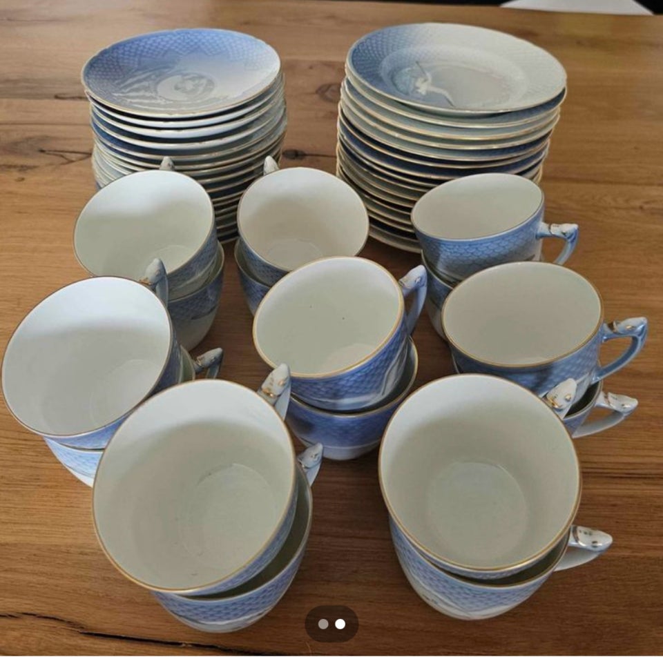 Porcelæn 12 sæt med kop underkop