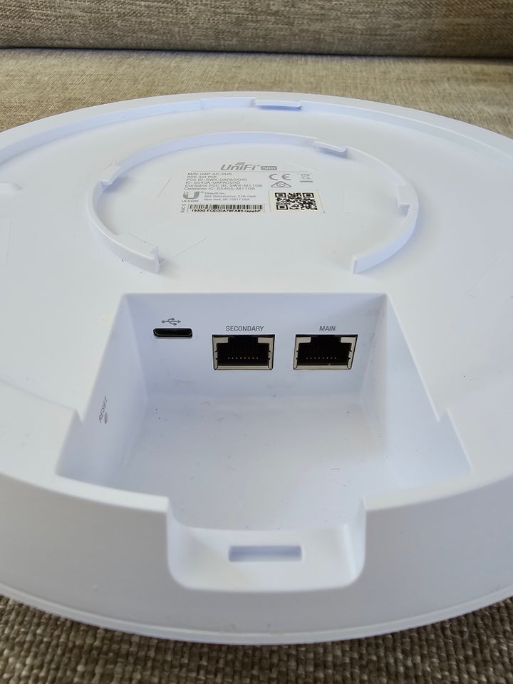 Access point, wireless, Ubiquiti