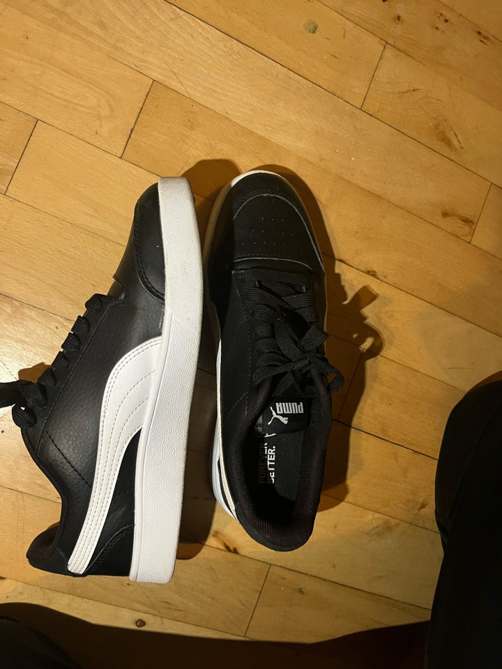 Sneakers, Puma, str. 40