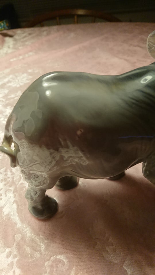 Porcelæn Elefant Royal