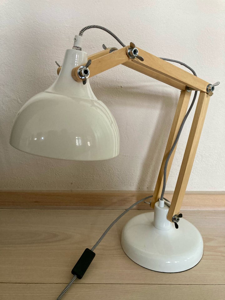 Skrivebordslampe, Flot